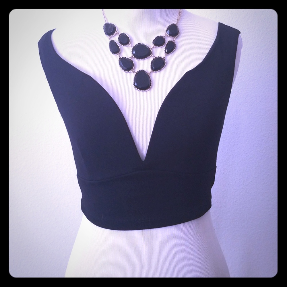 Lovely day black crop top